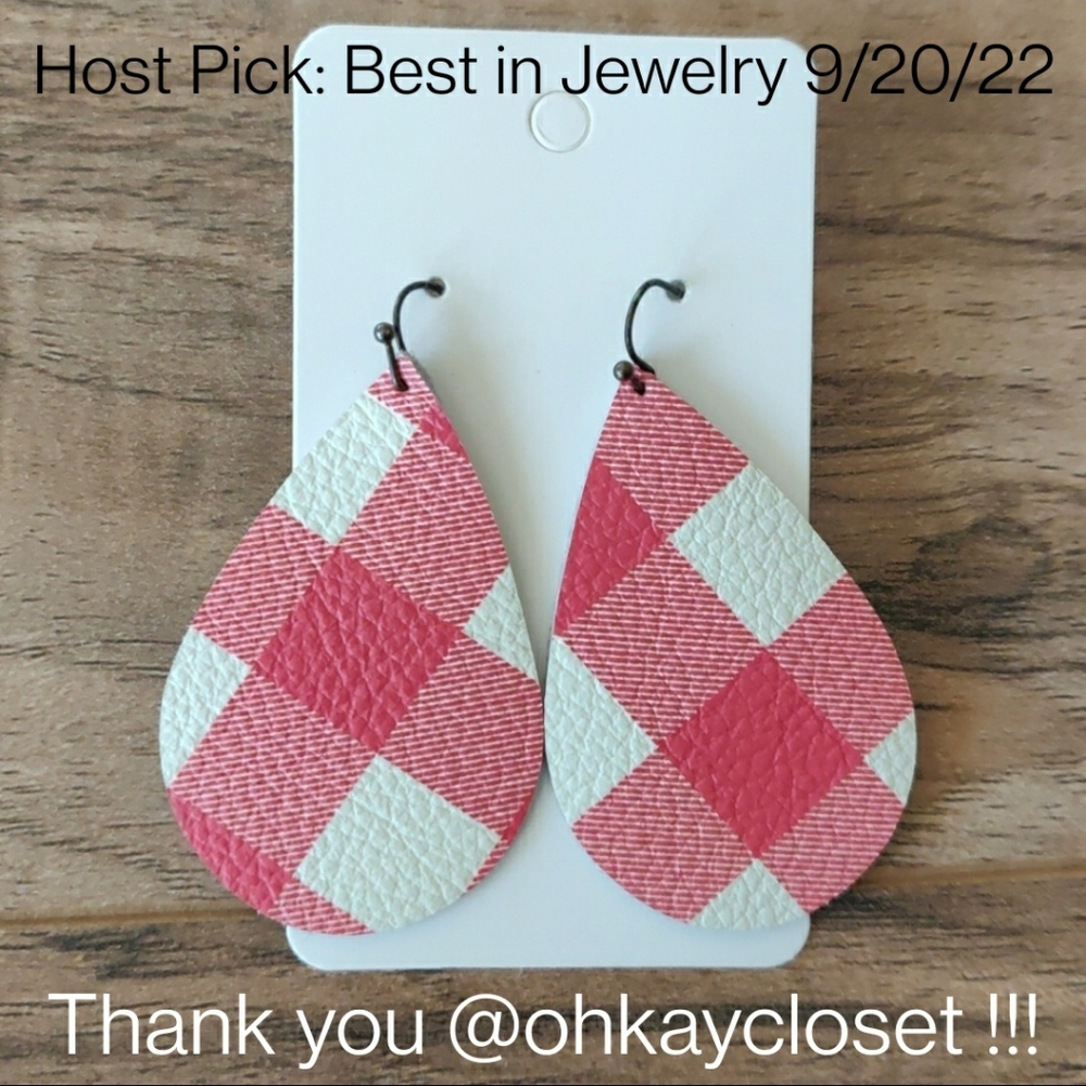 🎉3X HP🎉 NWT White and Red Buffalo Plaid Leather Drop Earrings